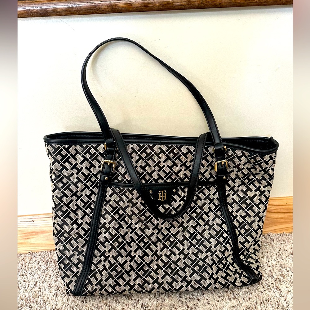 Tommy Hilfiger tote bag
